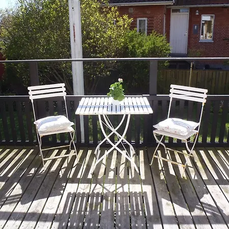 Oddevej 20 בית הארחה *